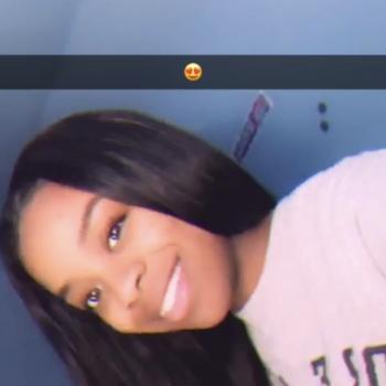 Babysitter in Detroit: La'Nae