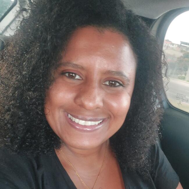 Babysitter in Aracaju: Cíntia