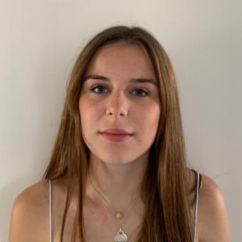 Babysitter in Saint Neots: Ella