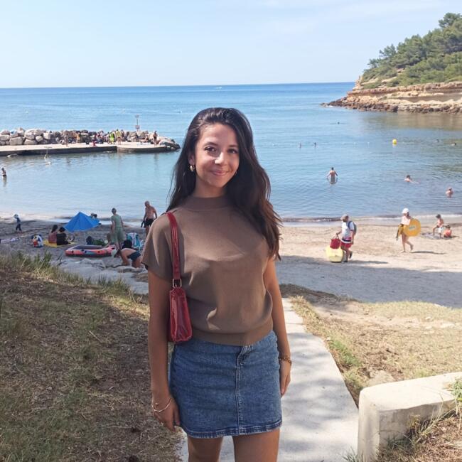 Babysitter in Marseille: Anaïs