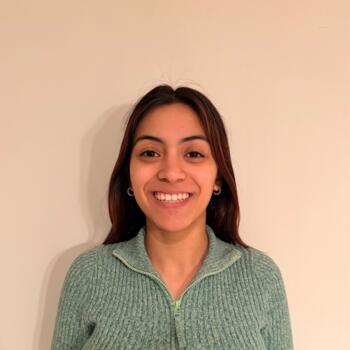 Babysitter in North Vancouver: Jimena