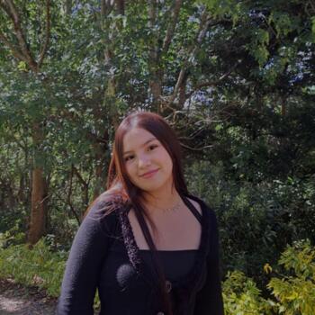 Babysitter in Pamplona: Gabriela velandia