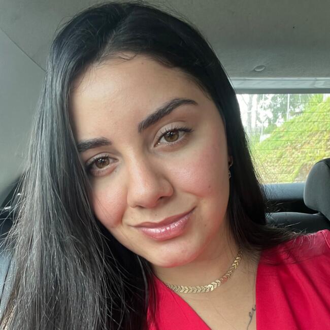 Babysitter in Franco da Rocha: Larissa