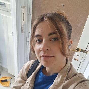 Babysitter in Bagneux: Laura
