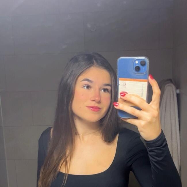 Babysitter in Caluire-et-Cuire: Anaïs