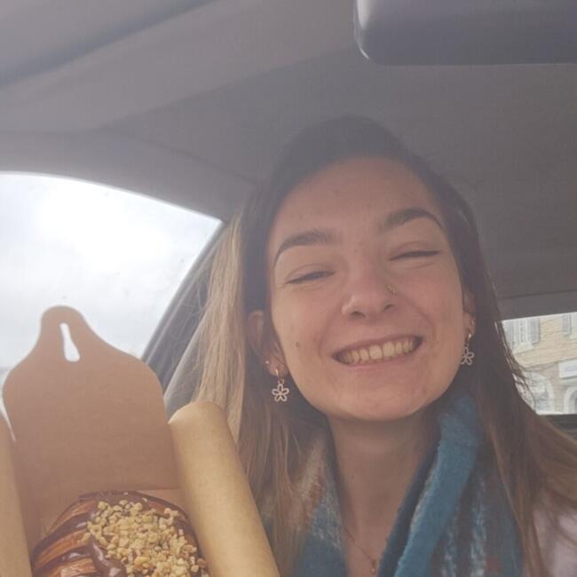 Babysitter in Allier: Milana