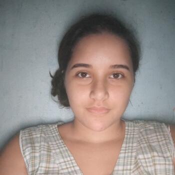 Babá em Fortaleza: Renata