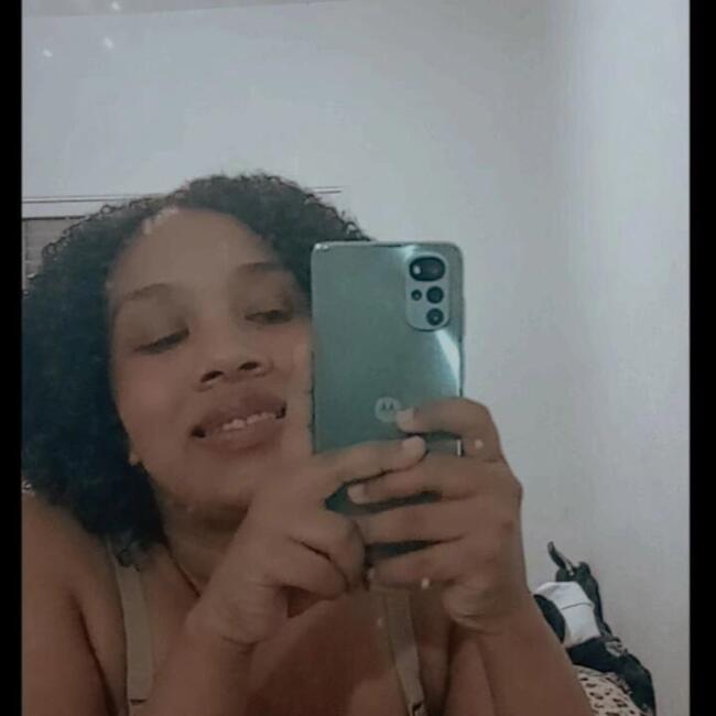 Emprego de babá em Itu: Sara