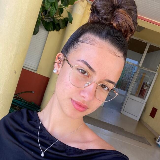 Babysitter in Seixal: Júlia Ventura