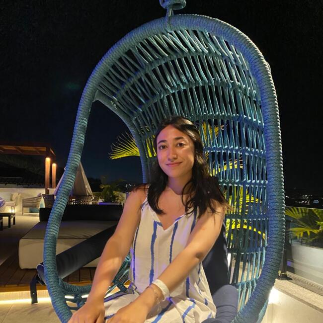 Babysitter in Atlántida: Ayelen