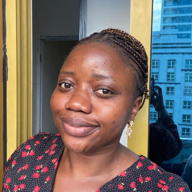 جليسة أطفال في دبي: Afoni liza