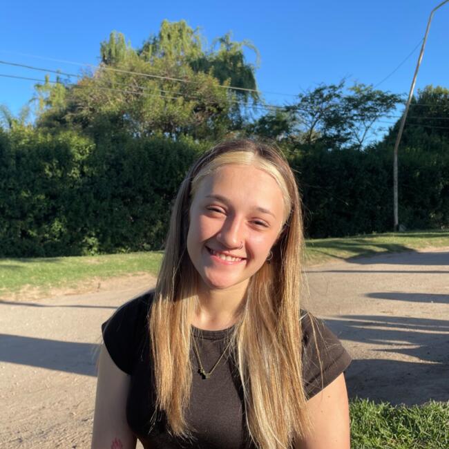 Babysitter in Balneário Camboriú: Isabella