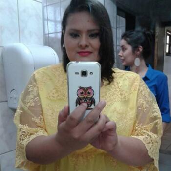 Babysitter Taubaté: Natália