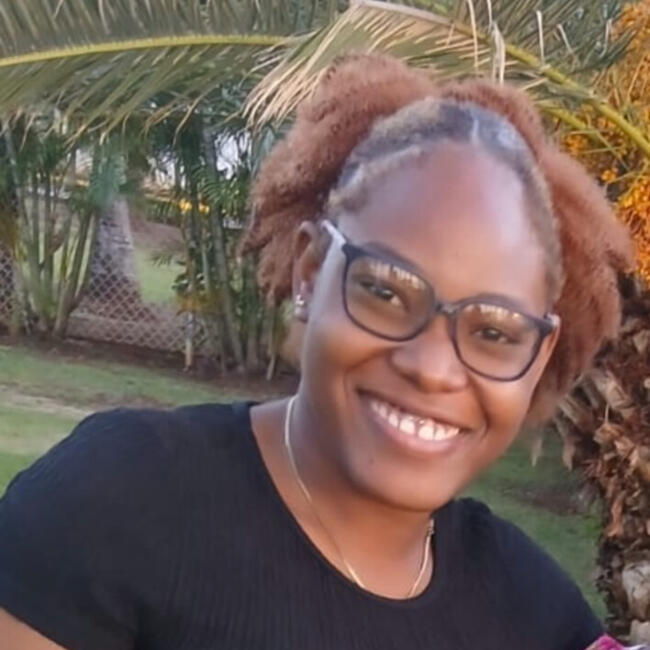Babysitter in Montego Bay: Mikhalia