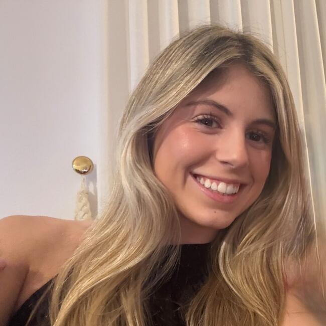 Babysitter in Madrid: Eugenia