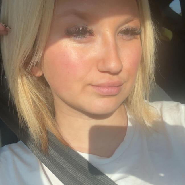 Babysitter in Newcastle upon Tyne: Holly