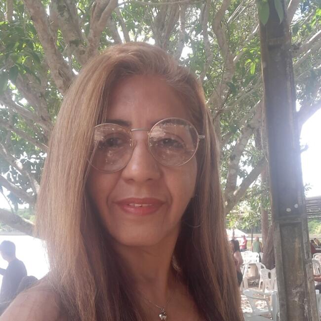 Babysitter in Belém: Andrea