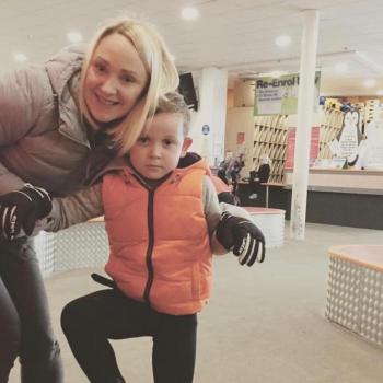 Babysitting job in Glasgow: babysitting job Chirstopher