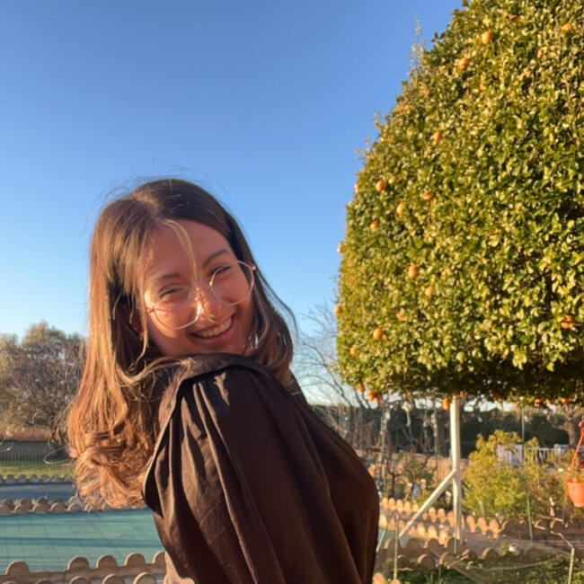 Babysitter in Gardanne: Inès