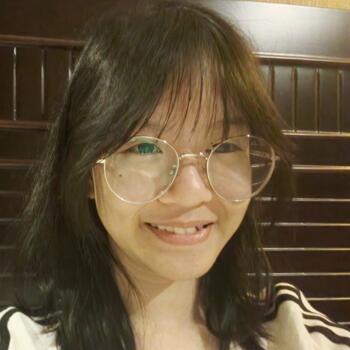 Babysitter in Singapore Island: Zoey