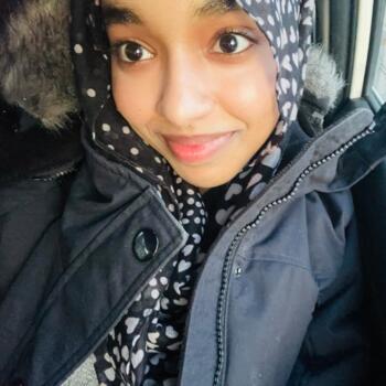 Babysitter in Burlington: Shahd