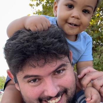 Babysitting job in Sacavém: babysitting job Lucas