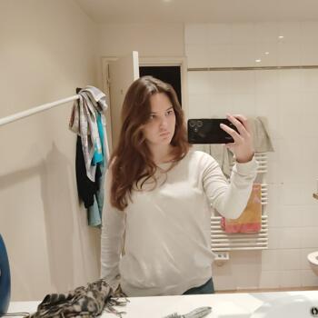 Babysitter in Versailles: Jeanne