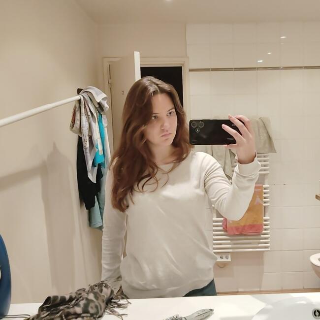 Babysitter in Versailles: Jeanne