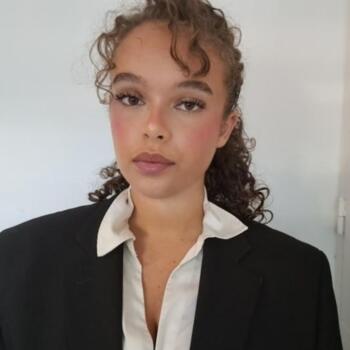 Niñera en Nanterre: Sarah
