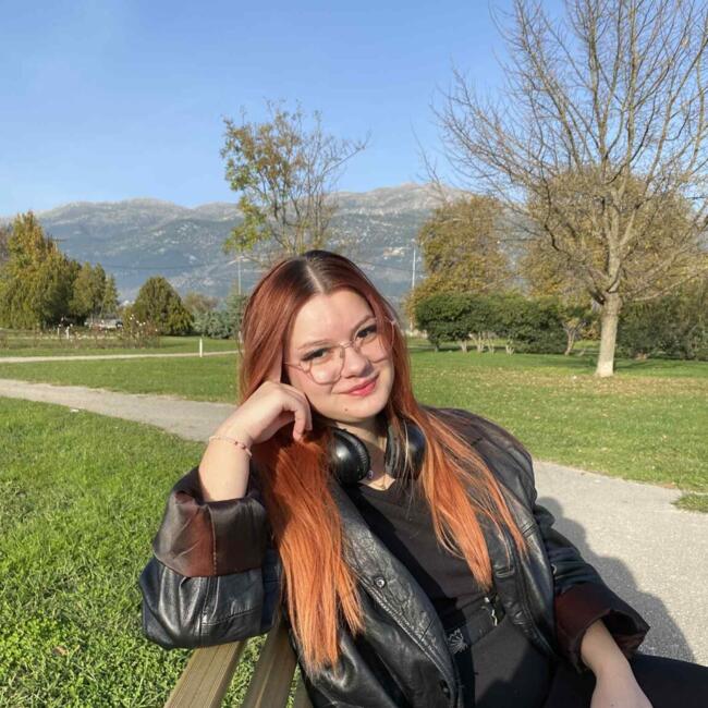 Babysitter στην περιοχή Ιωάννινα: Ελενη