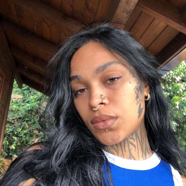 Emprego de babá em Florianópolis: Samy