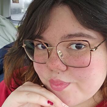 Babysitter in Bordeaux: Clara