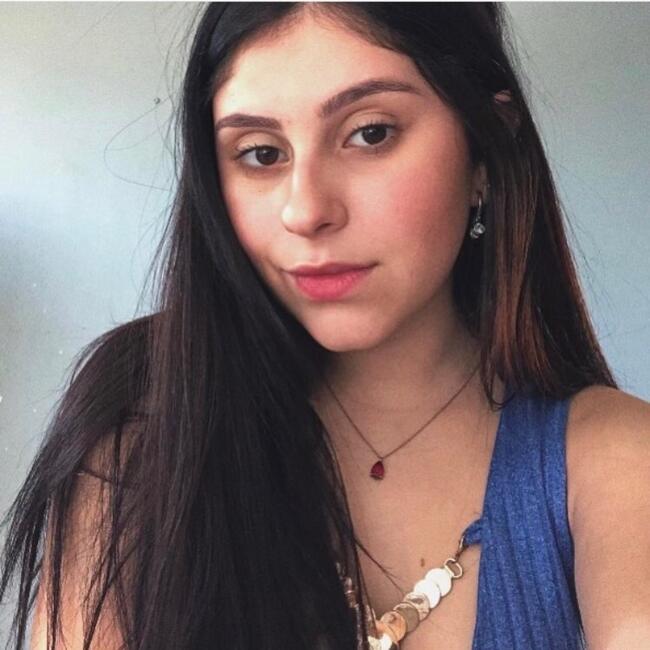 Babysitting job in Alfenas: Emilly