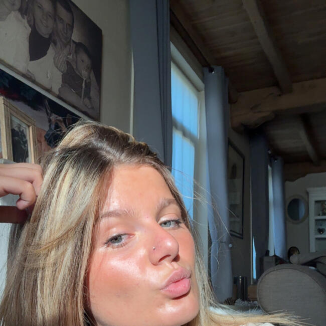 Babysitter in Roeselare: Anouk