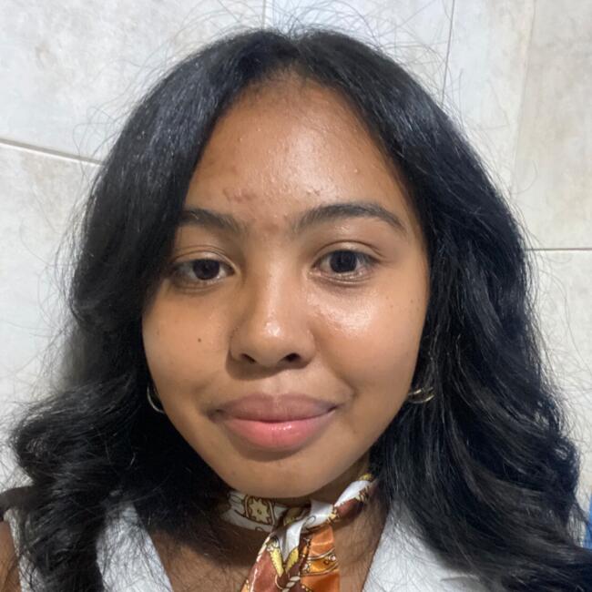 Babysitter in Voisins-le-Bretonneux: Willycia