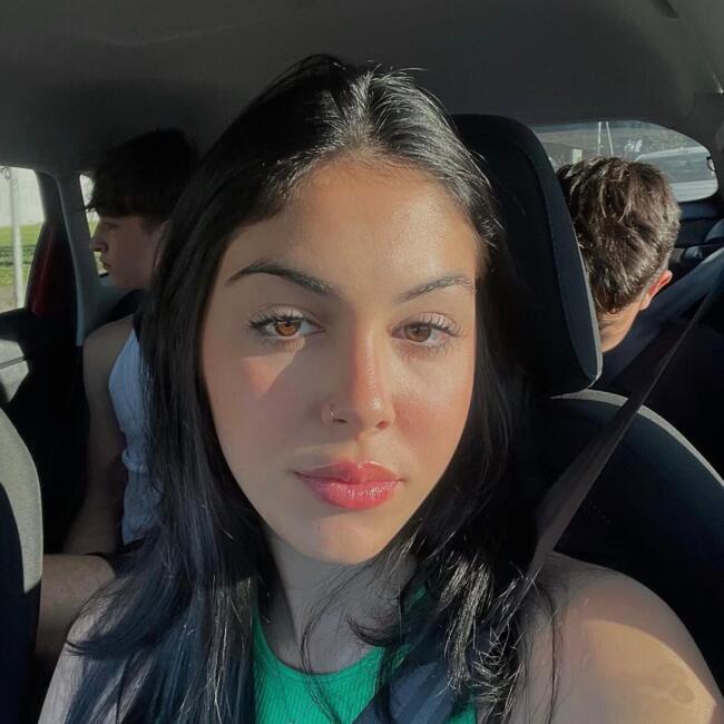 Babysitter in Brasília: Mariana