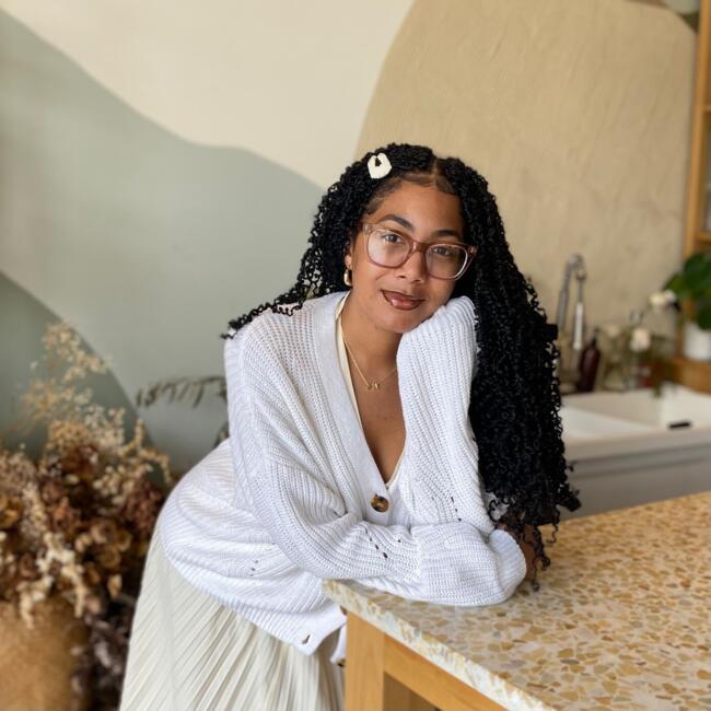 Babysitting job in Henderson: Medina