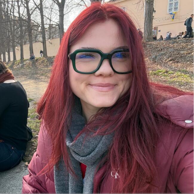 Babysitter in Veibri: Liisa