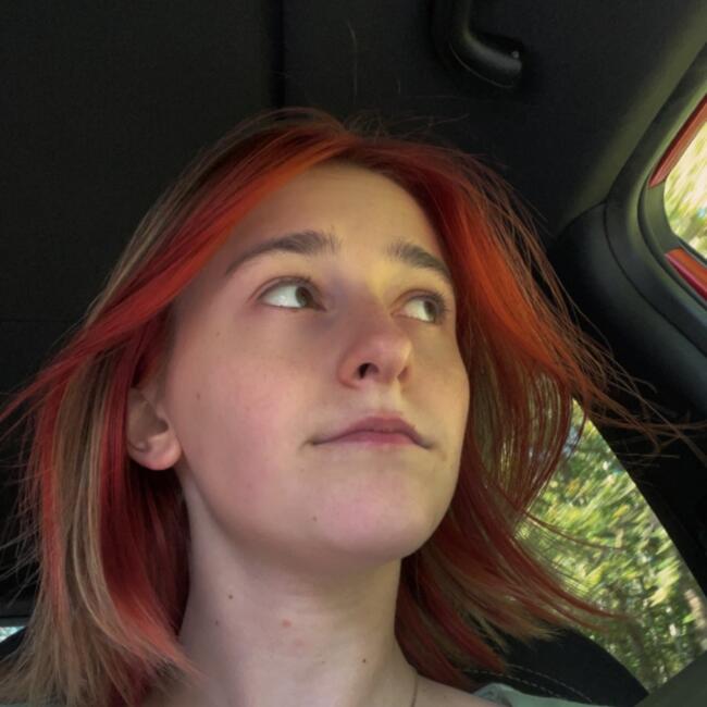 Babysitter in Coulmiers: Jade