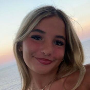 Babysitter in Merrick: Kylie