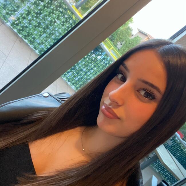 Babysitter a Dalmine: Laura