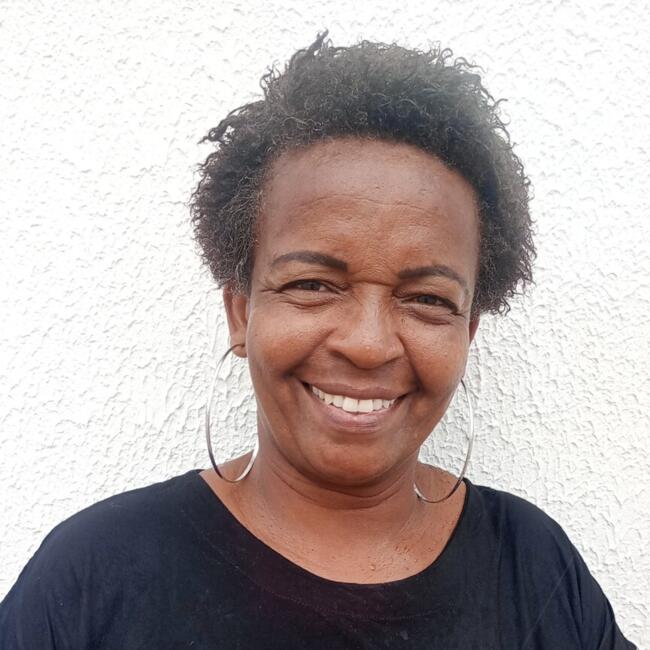 Babysitter in São Gonçalo (São Gonçalo): Mara