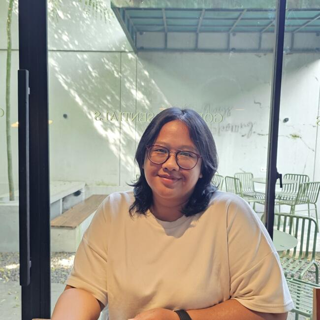 Babysitter in Semarang: Asri