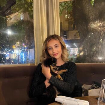 Babysitter in Meyreuil: Ambre