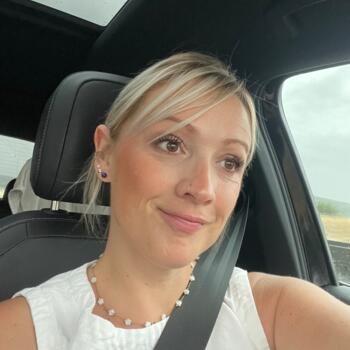 Babysitter in Tournus: Cindy