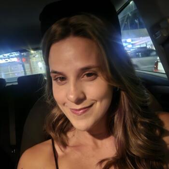 Babysitter in Gold Coast: Nicole