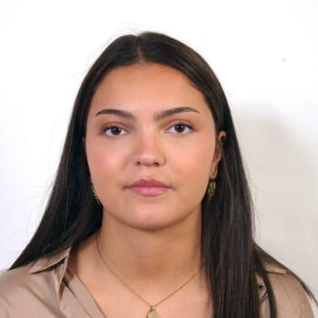 Babysitter Moissy-Cramayel: Julie