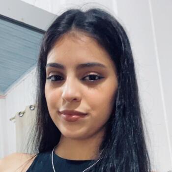Babysitter in Ponta Grossa: Emanuelli Fernanda