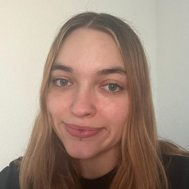 Babysitter in Affoltern am Albis: Corina