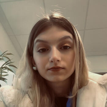 Babysitter in Amiens: Kimberley